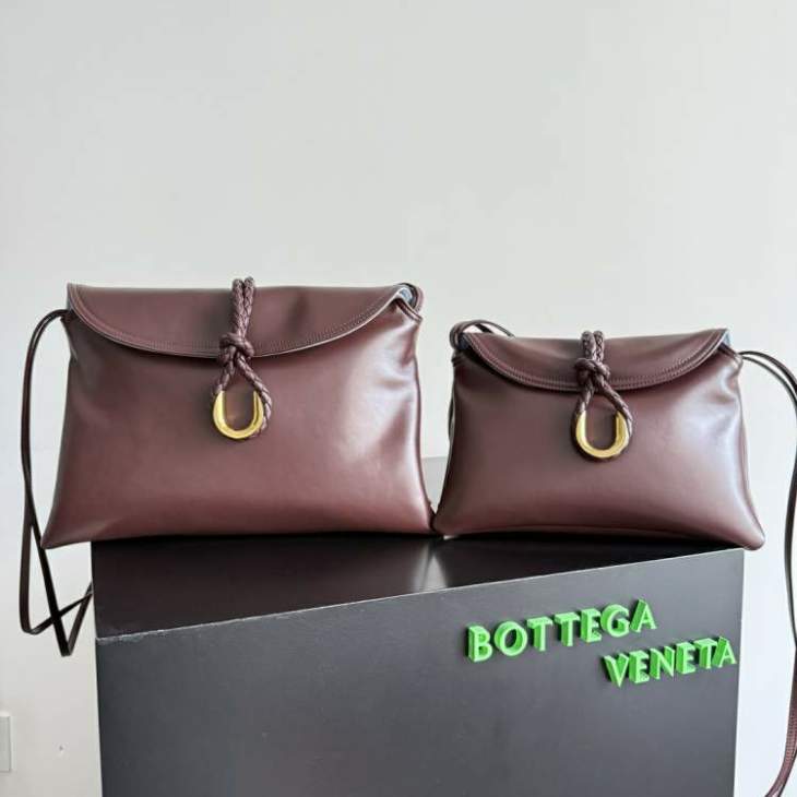 Picture of Bottega Veneta Handbags _SKUfw199736625fw